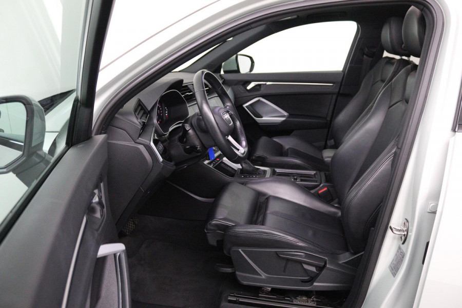 Audi Q3 Sportback 35 TFSI S-line (PANORAMADAK, CAMERA, CARPLAY, LEDER, LED, ELEKT. ACHTERKLEP)