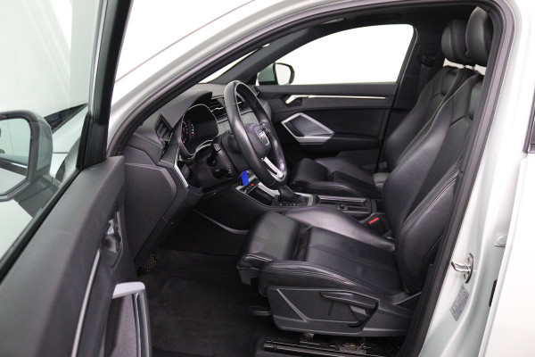 Audi Q3 Sportback 35 TFSI S-line (PANORAMADAK, CAMERA, CARPLAY, LEDER, LED, ELEKT. ACHTERKLEP)