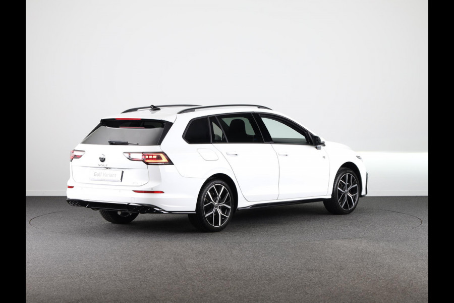 Volkswagen GOLF Variant R-Line-Edition 1.5 eTSI 85 kW / 116 pk Variant 7 v ersn. DSG