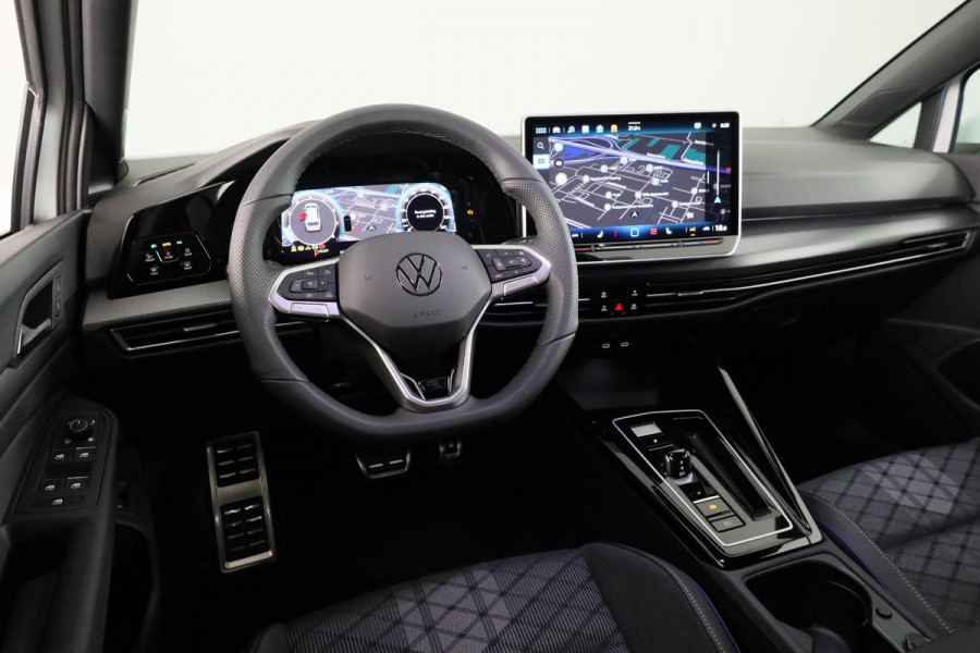 Volkswagen GOLF Variant R-Line-Edition 1.5 eTSI 85 kW / 116 pk Variant 7 v ersn. DSG