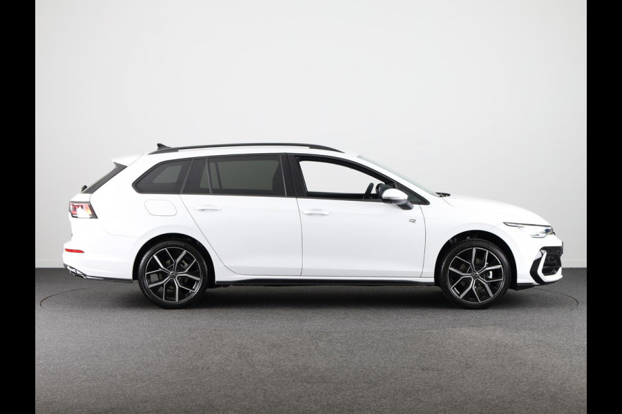 Volkswagen GOLF Variant R-Line-Edition 1.5 eTSI 85 kW / 116 pk Variant 7 v ersn. DSG