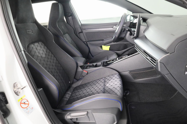 Volkswagen GOLF Variant R-Line-Edition 1.5 eTSI 85 kW / 116 pk Variant 7 v ersn. DSG