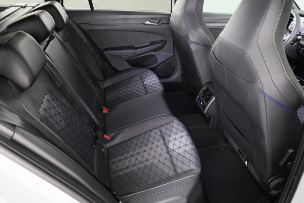 Volkswagen GOLF Variant R-Line-Edition 1.5 eTSI 85 kW / 116 pk Variant 7 v ersn. DSG