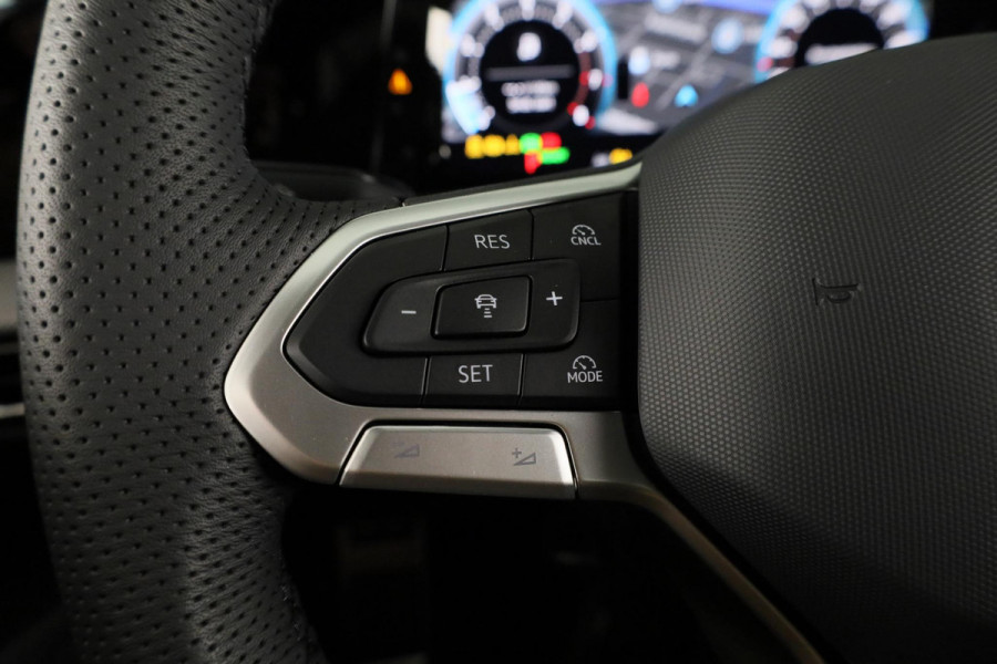 Volkswagen GOLF Variant R-Line-Edition 1.5 eTSI 85 kW / 116 pk Variant 7 v ersn. DSG