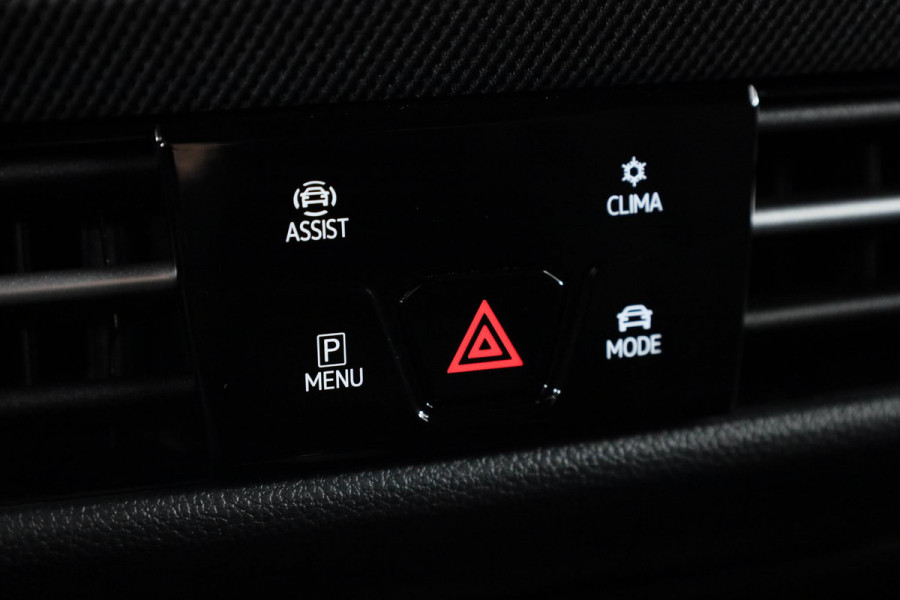 Volkswagen GOLF Variant R-Line-Edition 1.5 eTSI 85 kW / 116 pk Variant 7 v ersn. DSG