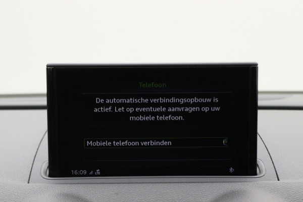 Audi A3 Sportback 35 TFSI CoD Advance Sport Automaat S Line, Panoramadak, Leer, Apple Carplay, Camera, LED