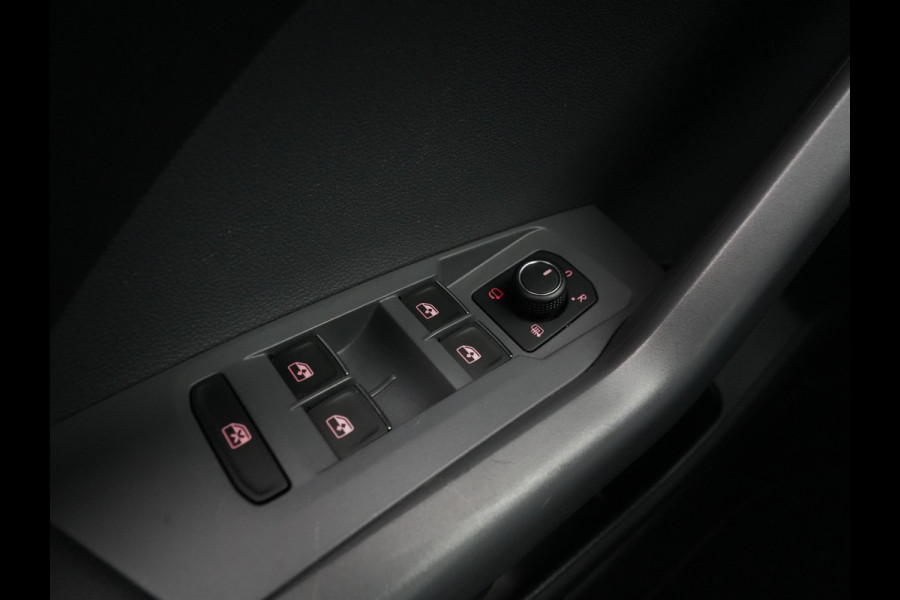 Volkswagen T-Cross 1.0 TSI 110pk Style Navigatie Trekhaak Camera Stoelverwarming 154