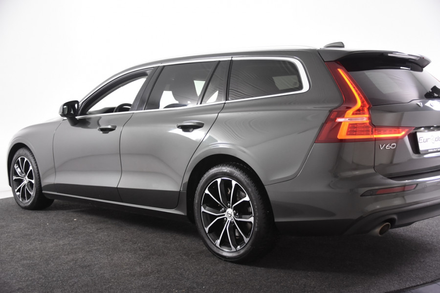 Volvo V60 2.0 B3 Momentum *1ste Eigenaar*Navigatie*Park assist*