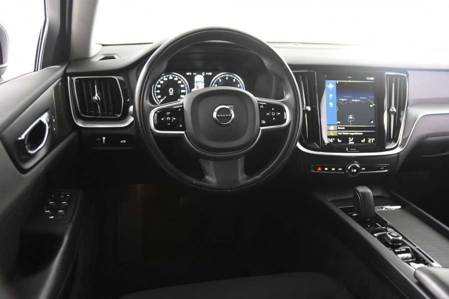 Volvo V60 2.0 B3 Momentum *1ste Eigenaar*Navigatie*Park assist*
