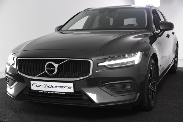 Volvo V60 2.0 B3 Momentum *1ste Eigenaar*Navigatie*Park assist*