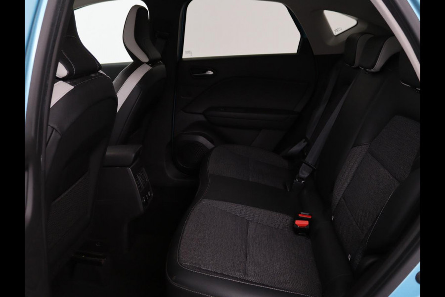 Renault Captur 1.6 E-Tech Plug-in Hybrid 160 Intens | Adaptive cruise | Stuurverwarming | Carplay | Full LED | Keyless | Navigatie | Parkeerhulp