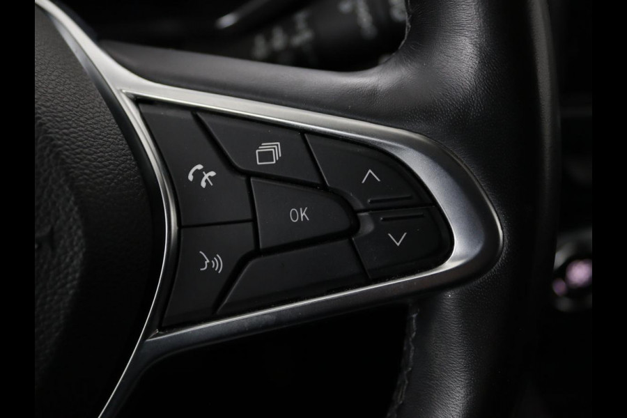 Renault Captur 1.6 E-Tech Plug-in Hybrid 160 Intens | Adaptive cruise | Stuurverwarming | Carplay | Full LED | Keyless | Navigatie | Parkeerhulp