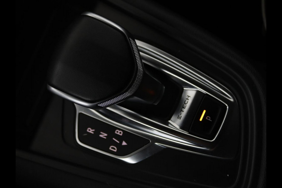 Renault Captur 1.6 E-Tech Plug-in Hybrid 160 Intens | Adaptive cruise | Stuurverwarming | Carplay | Full LED | Keyless | Navigatie | Parkeerhulp