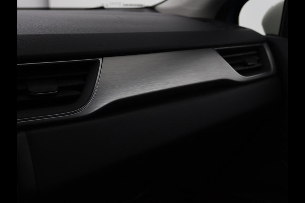 Renault Captur 1.6 E-Tech Plug-in Hybrid 160 Intens | Adaptive cruise | Stuurverwarming | Carplay | Full LED | Keyless | Navigatie | Parkeerhulp