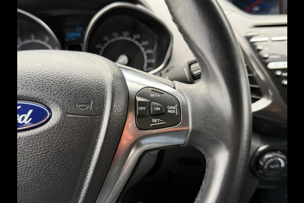 Ford EcoSport 1.0 EcoBoost Titanium S 2e Eigenaar,Navi,Clima,Cruise,PDC,Trekhaak,Stoel verw,125pk,Bluetooth,Elek ramen,N.A.P,APK tot 05-2026