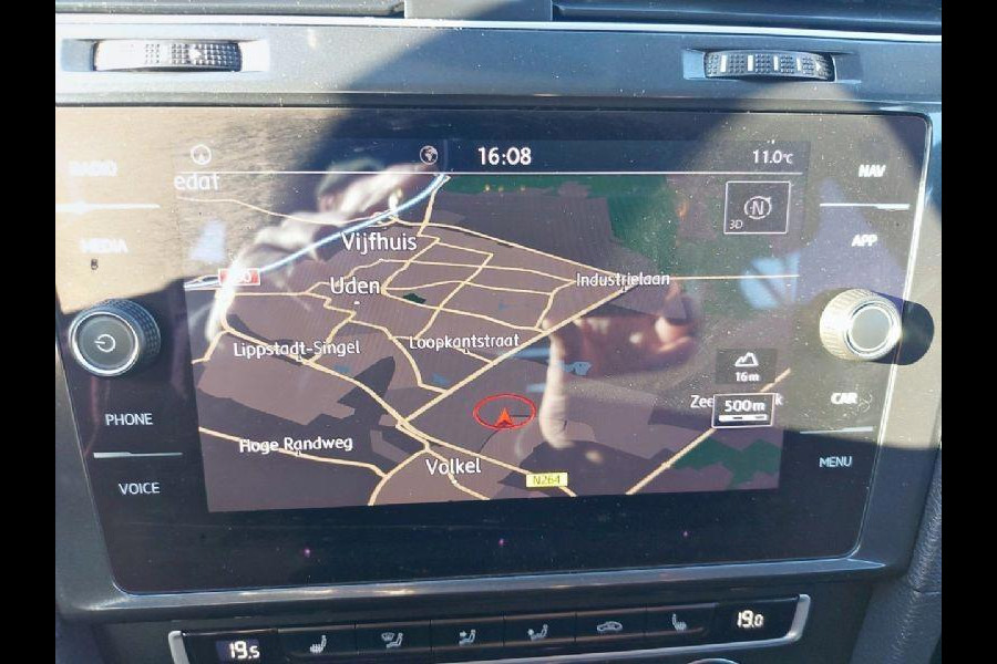 Volkswagen Golf 1.0 TSI Comfortline Business airco,cruise,navigatie,stoelverwarming,parkeersensoren,