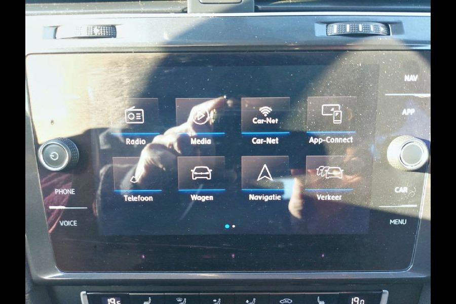 Volkswagen Golf 1.0 TSI Comfortline Business airco,cruise,navigatie,stoelverwarming,parkeersensoren,