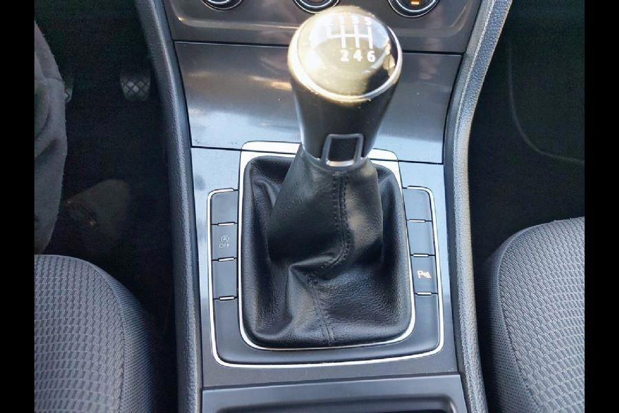 Volkswagen Golf 1.0 TSI Comfortline Business airco,cruise,navigatie,stoelverwarming,parkeersensoren,