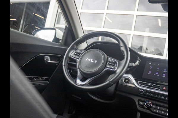 Kia e-Niro DynamicPlusLine 64 kWh l Stoel verwarming l Stuurwiel verwarming l 3 Fase l Trekhaak