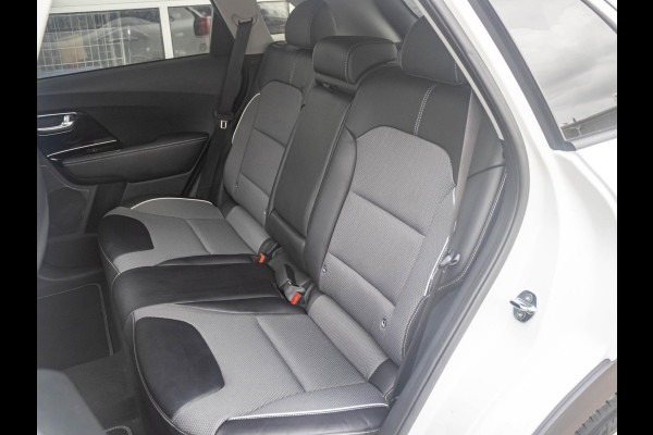 Kia e-Niro DynamicPlusLine 64 kWh l Stoel verwarming l Stuurwiel verwarming l 3 Fase l Trekhaak