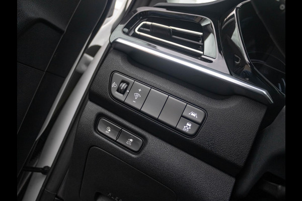 Kia e-Niro DynamicPlusLine 64 kWh l Stoel verwarming l Stuurwiel verwarming l 3 Fase l Trekhaak