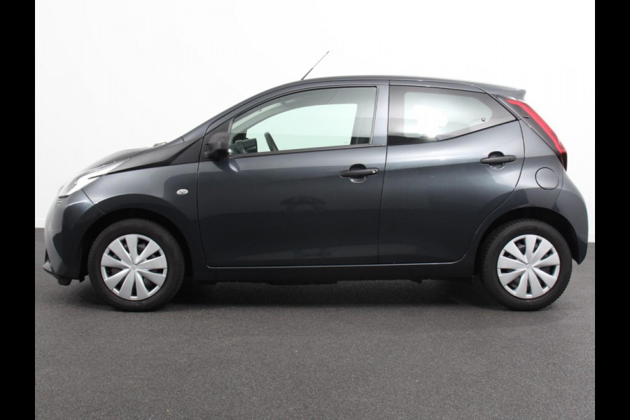 Toyota Aygo 1.0 VVT-i x-fun Airco Bluetooth Led 5 deurs