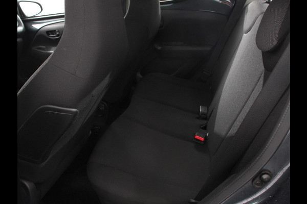 Toyota Aygo 1.0 VVT-i x-fun Airco Bluetooth Led 5 deurs
