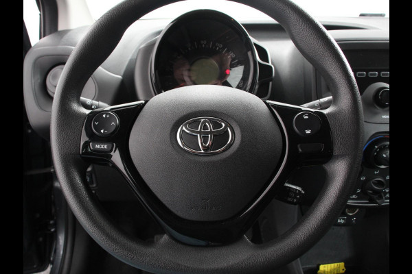 Toyota Aygo 1.0 VVT-i x-fun Airco Bluetooth Led 5 deurs