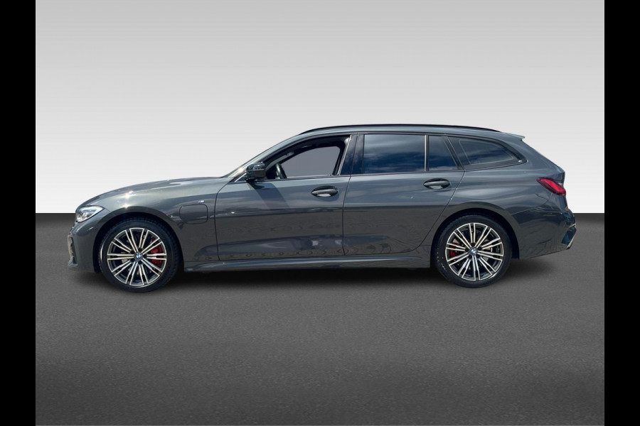 BMW 3 Serie Touring 330e High Executive  | M Sport | dealer onderhouden