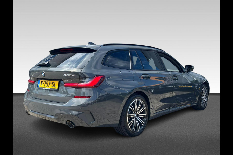 BMW 3 Serie Touring 330e High Executive  | M Sport | dealer onderhouden