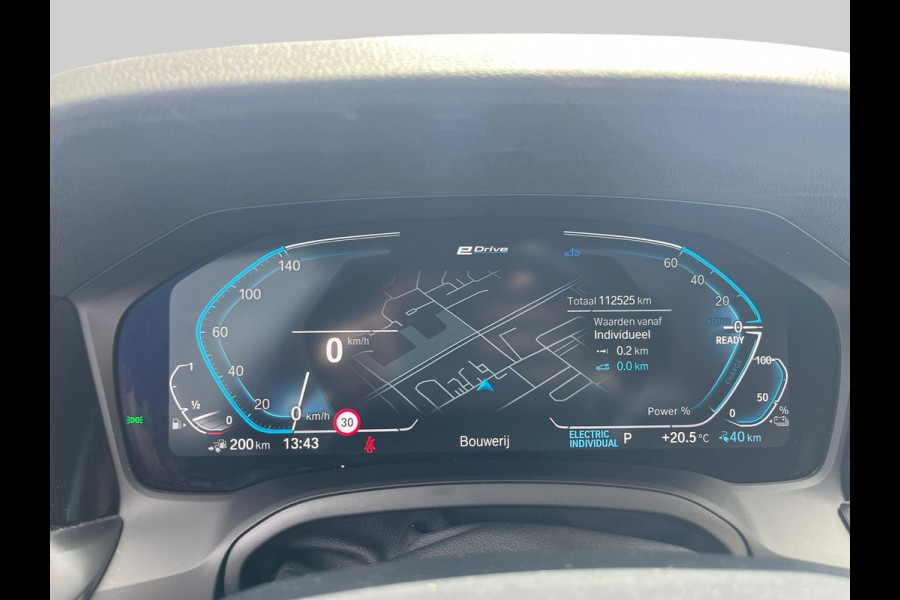 BMW 3 Serie Touring 330e High Executive  | M Sport | dealer onderhouden