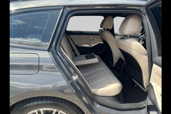 BMW 3 Serie Touring 330e High Executive  | M Sport | dealer onderhouden