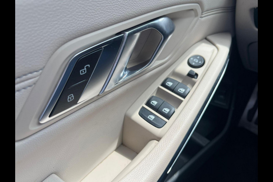 BMW 3 Serie Touring 330e High Executive  | M Sport | dealer onderhouden