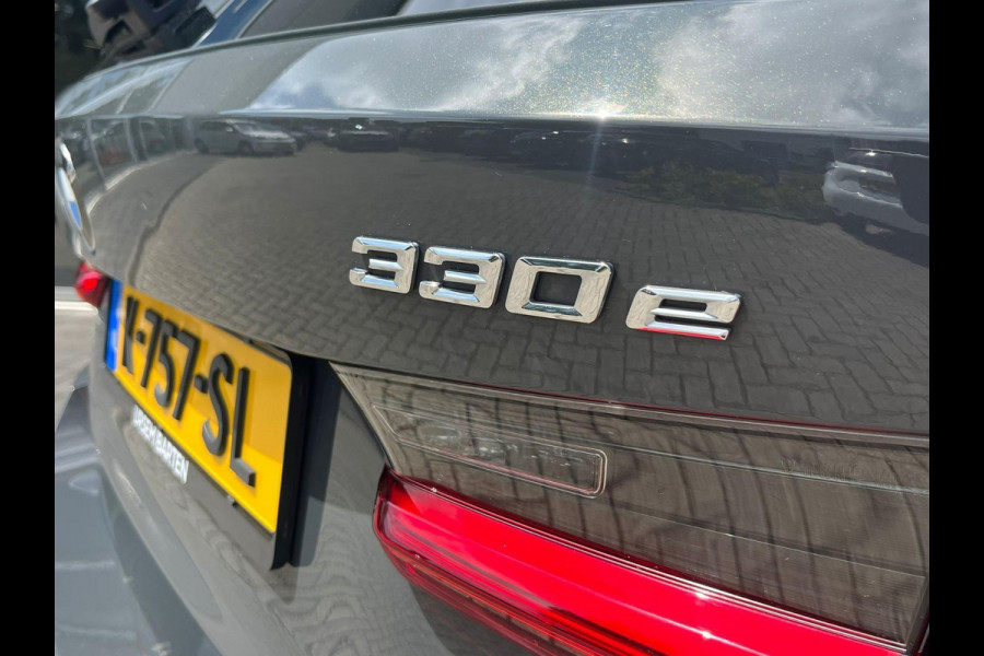 BMW 3 Serie Touring 330e High Executive  | M Sport | dealer onderhouden