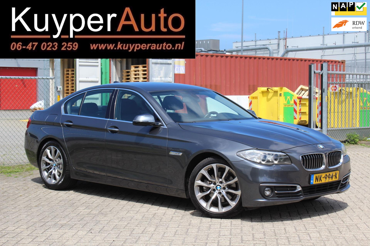 BMW 5 Serie 520i Luxury Edition AUTOMAAT VOL LEDER MULTI MEDIA DEALER ONDERHOUDEN BMW 5 Serie 520i Luxury Edition AUTOMAAT VOL LEDER MULTI MEDIA DEALER ONDERHOUDEN