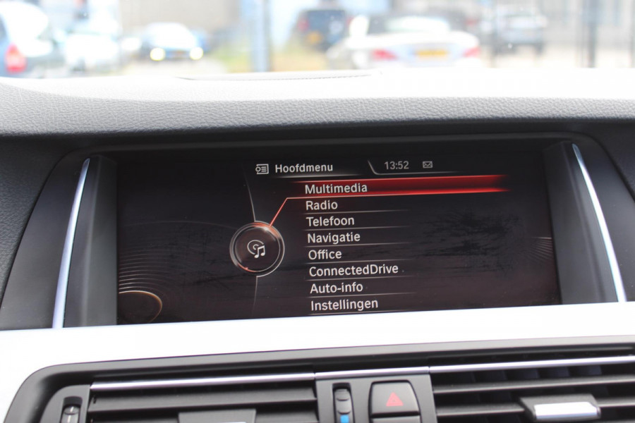 BMW 5 Serie 520i Luxury Edition AUTOMAAT VOL LEDER MULTI MEDIA DEALER ONDERHOUDEN