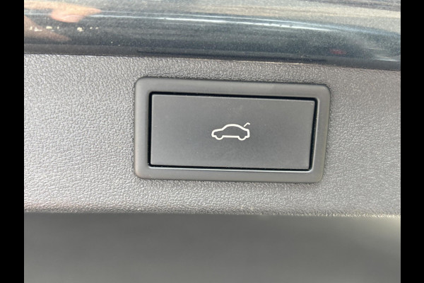 Škoda ENYAQ iV 80 Loft ELEKTRISCHE TREKHAAK | CAMERA | HEAD UP
