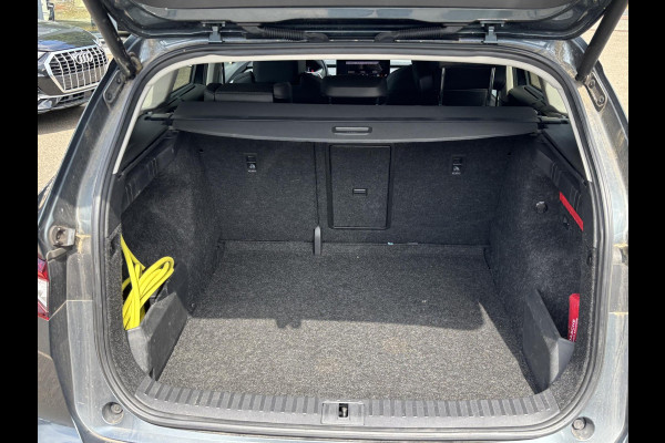 Škoda ENYAQ iV 80 Loft ELEKTRISCHE TREKHAAK | CAMERA | HEAD UP