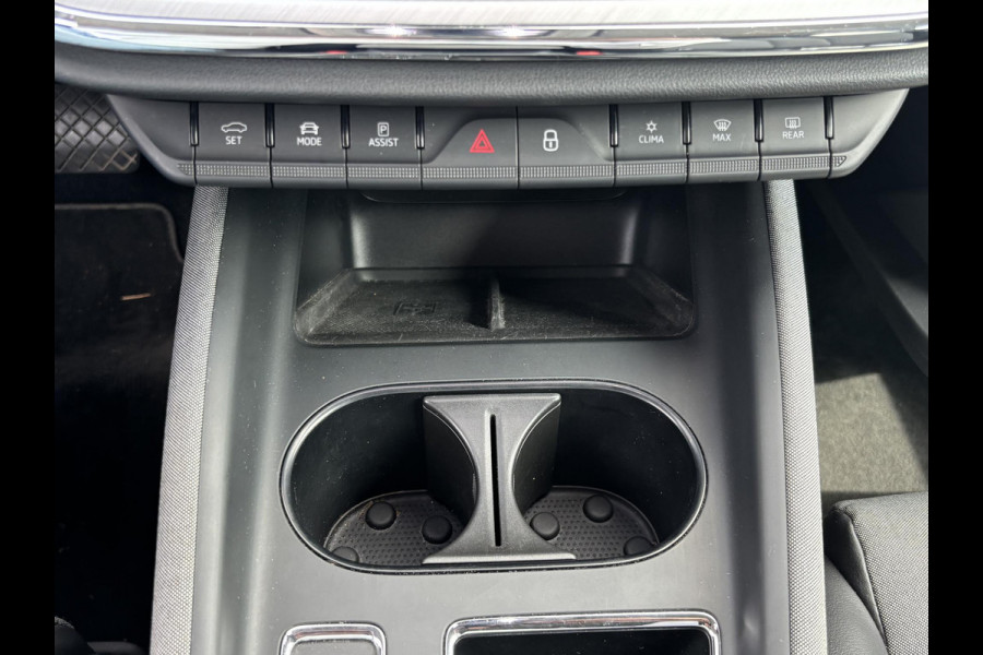 Škoda ENYAQ iV 80 Loft ELEKTRISCHE TREKHAAK | CAMERA | HEAD UP