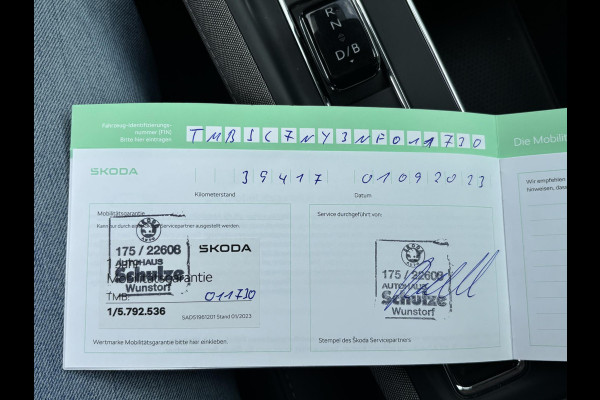 Škoda ENYAQ iV 80 Loft ELEKTRISCHE TREKHAAK | CAMERA | HEAD UP