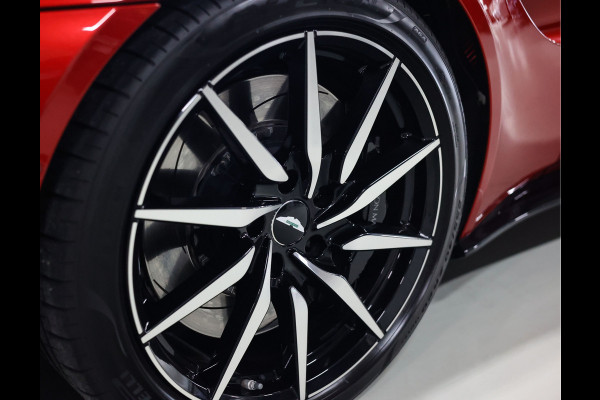 Aston Martin Vantage 4.0 V8 *AML Hyper Red*Historie*