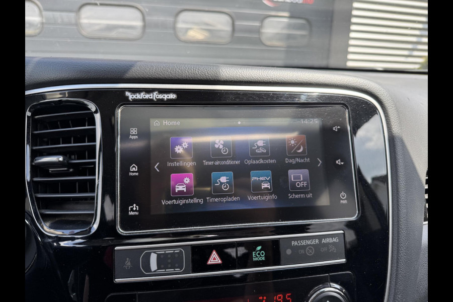 Mitsubishi Outlander 2.4 PHEV Intense+ | Panoramadak | Camera | DAB | 18 Inch Lichtmetalen Velgen | Carplay |