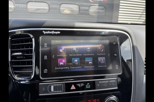 Mitsubishi Outlander 2.4 PHEV Intense+ | Panoramadak | Camera | DAB | 18 Inch Lichtmetalen Velgen | Carplay |