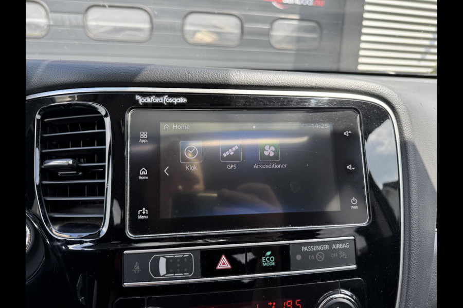 Mitsubishi Outlander 2.4 PHEV Intense+ | Panoramadak | Camera | DAB | 18 Inch Lichtmetalen Velgen | Carplay |