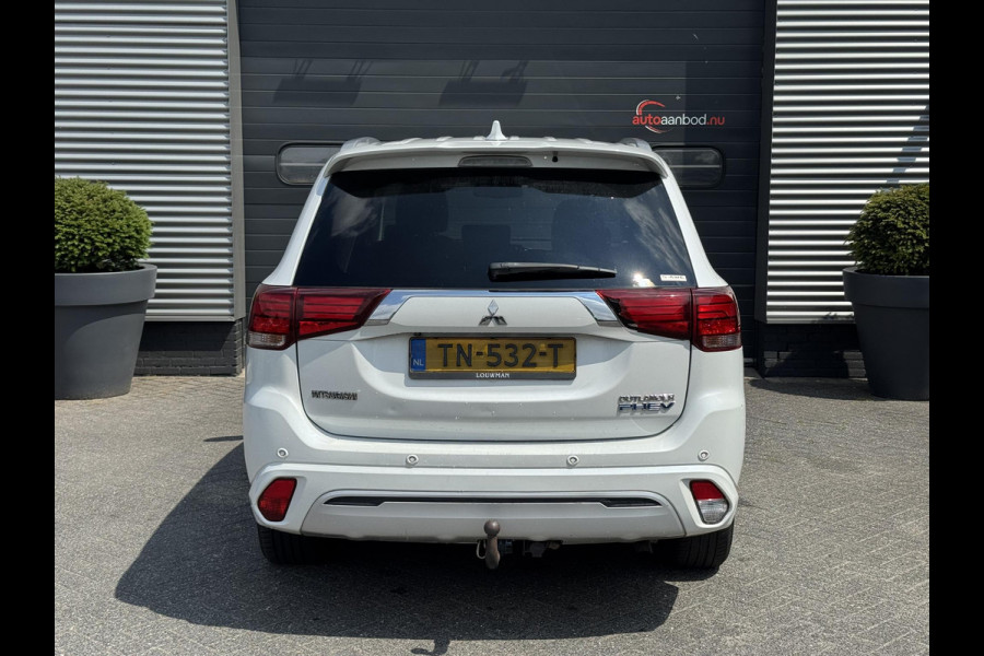 Mitsubishi Outlander 2.4 PHEV Intense+ | Panoramadak | Camera | DAB | 18 Inch Lichtmetalen Velgen | Carplay |