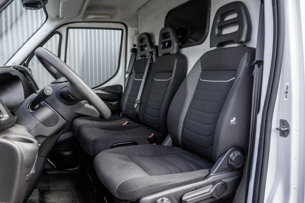 Iveco Daily **35S16V | L4H2 | Automaat | 157 PK | 3.5T Trekgewicht | Climate | Cruise | Euro 6**