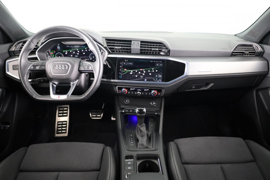 Audi Q3 Sportback 45 TFSI e S Edition 245 pk S-tronic | Navigatie | Parkeersensoren | Achteruitrijcamera | Adaptieve cruise control | Stoelverwarming | S-Line |