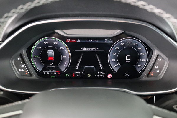 Audi Q3 Sportback 45 TFSI e S Edition 245 pk S-tronic | Navigatie | Parkeersensoren | Achteruitrijcamera | Adaptieve cruise control | Stoelverwarming | S-Line |