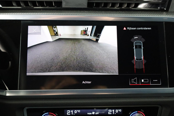 Audi Q3 Sportback 45 TFSI e S Edition 245 pk S-tronic | Navigatie | Parkeersensoren | Achteruitrijcamera | Adaptieve cruise control | Stoelverwarming | S-Line |