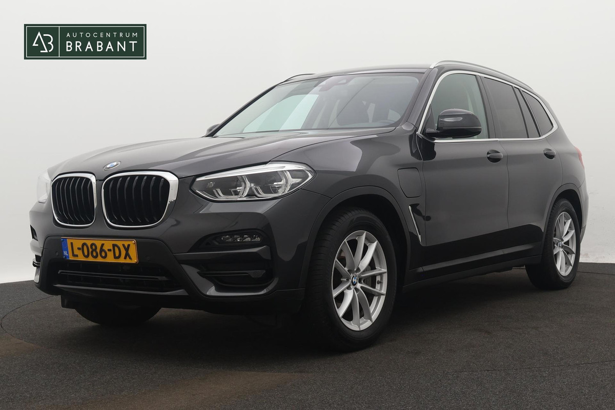 BMW X3 XDrive30e High Executive(NL-auto, 1e Eig, Dealer onderH, Carplay/ Android, Harman/Kardon, Parkeersensoren V+A, Etc) BMW X3 XDrive30e High Executive(NL-auto, 1e Eig, Dealer onderH, Carplay/ Android, Harman/Kardon, Parkeersensoren V+A, Etc)